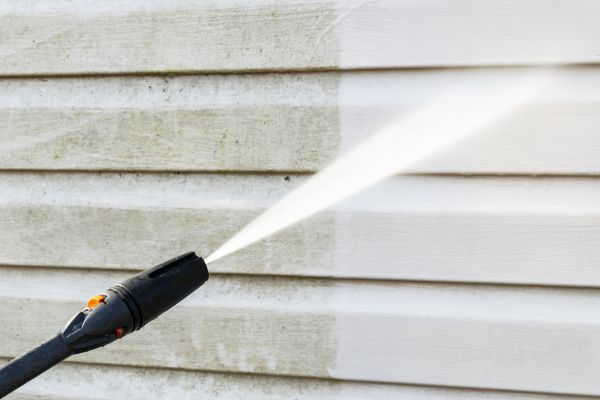 Cost of House Exterior Cleaning in Yorba Linda