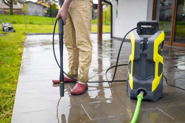 Porch Pressure Washing in Yorba Linda