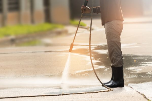 Residential Concrete Cleaning in Yorba Linda