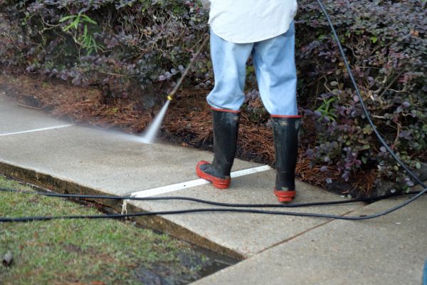 Sidewalk Washing in Yorba Linda