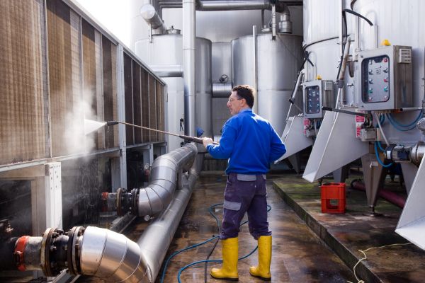 Business Pressure Washing in Yorba Linda