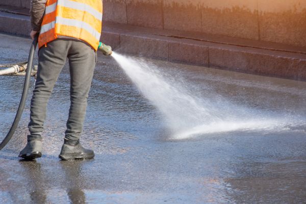 Asphalt Pressure Washing in Yorba Linda