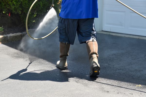 Asphalt Driveway Cleaning in Yorba Linda